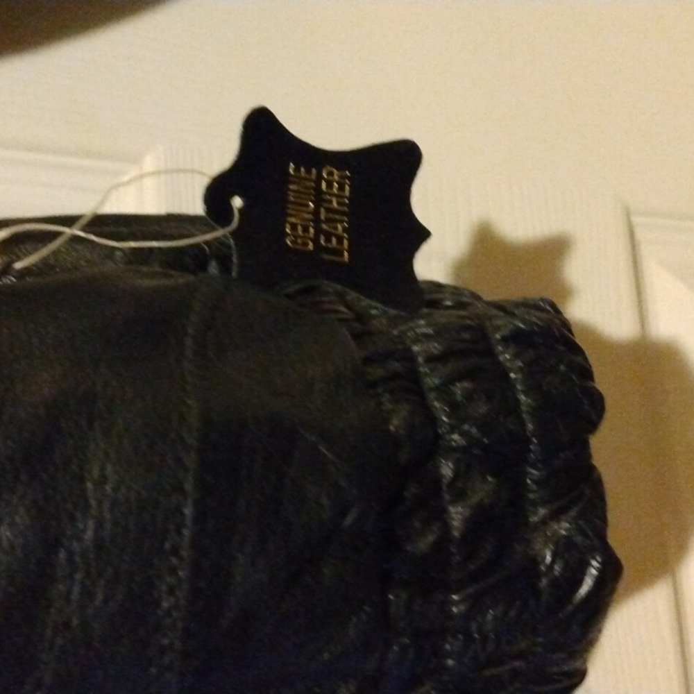 Leather jacket - Picture 2 of 4